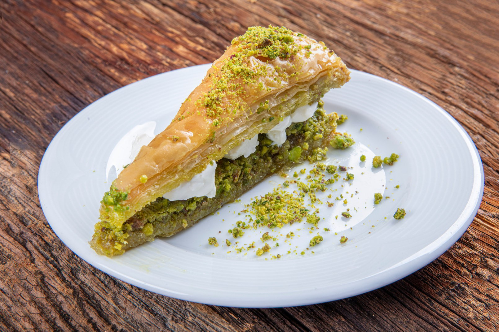 Carrot slices baklava with pistachio - havuc dilim baklava. Carrot Slice Baklava with Ice Cream.