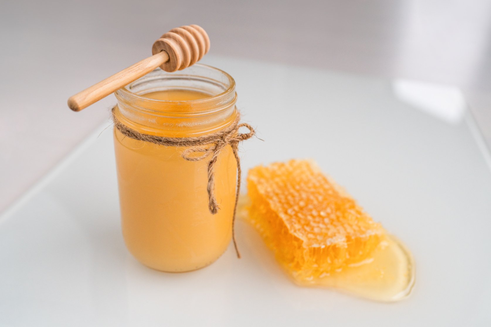 Honey Pot with Honey Dipper and Natural Honeycomb